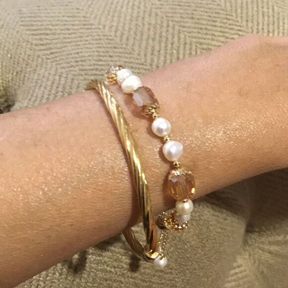 NATURAL FRESHWATER PEARLS AND AUSTRIAN CRYSTAL STONES WOMEN BRACELET - Picture 3 of 8